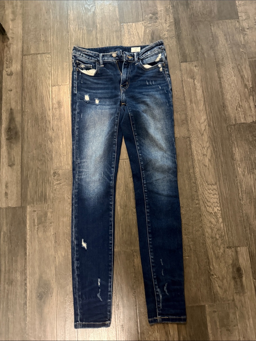 Women’s Dark Wash Distressed Skinny Jeans